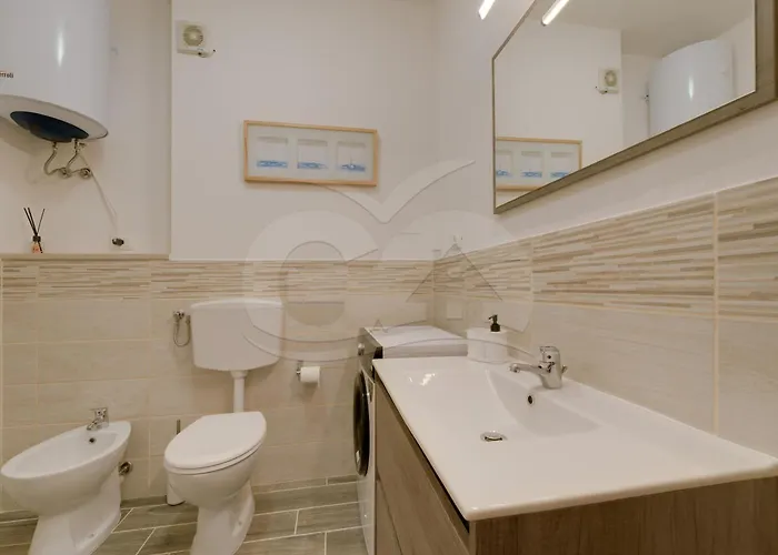 Apartmán Bilocale Lazely - Goelba *